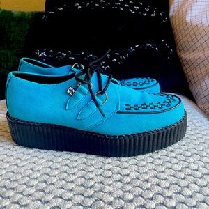 TUK blue sues shoes men’s 10us